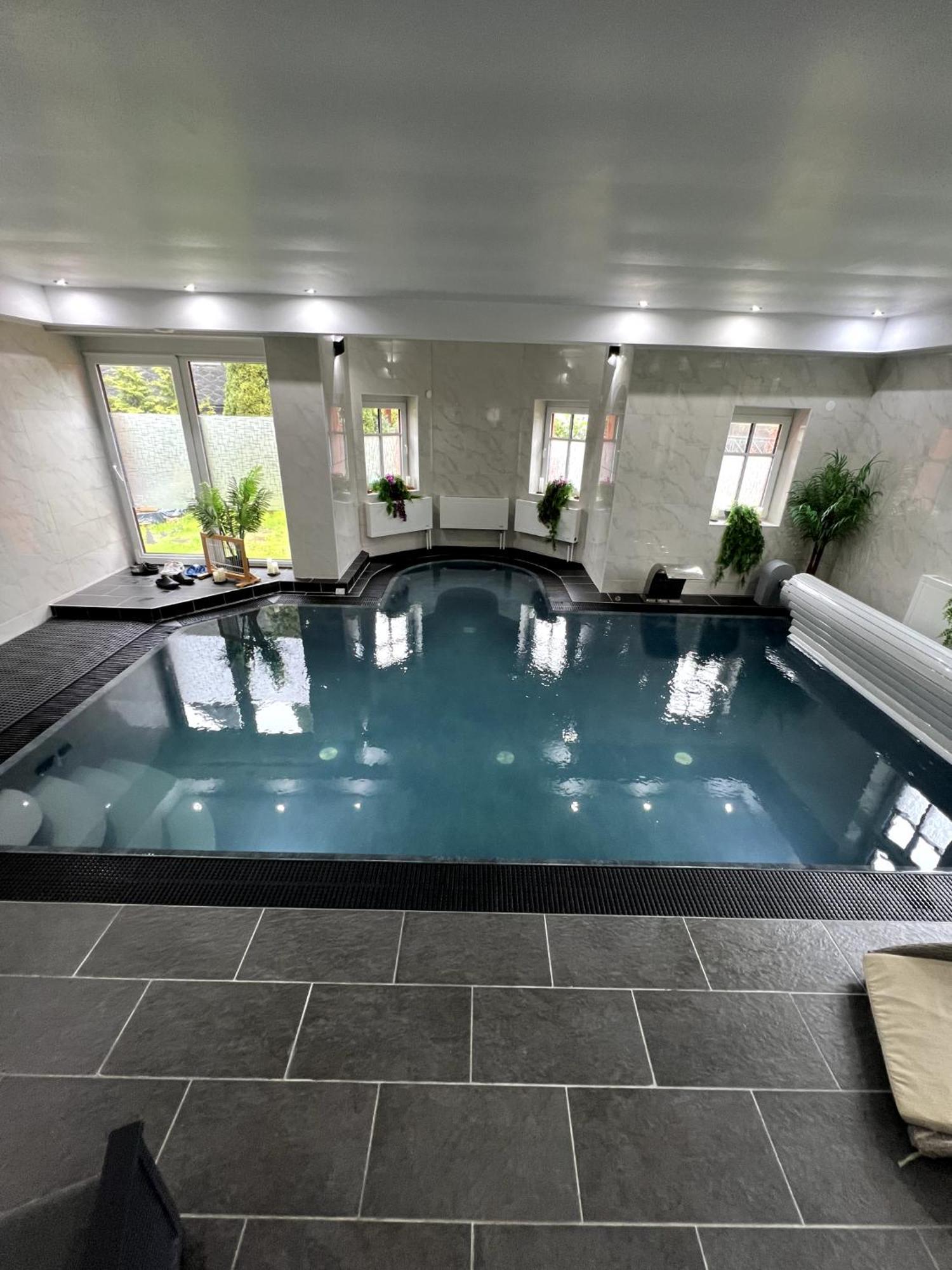 Haus Mit Pool Гросшёнау Экстерьер фото